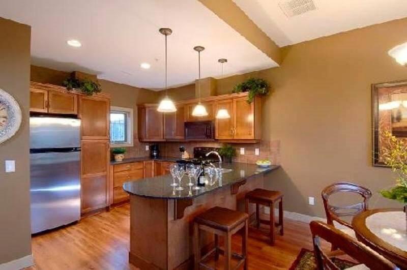 Bellasera Tuscan Villas By Associated Property Management Келоуна Екстер'єр фото